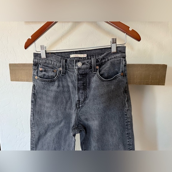 Levi's|Women’s Wedgie Slim Dark Gray Straight Jeans,high waist•••size 26,staple - Picture 8 of 16